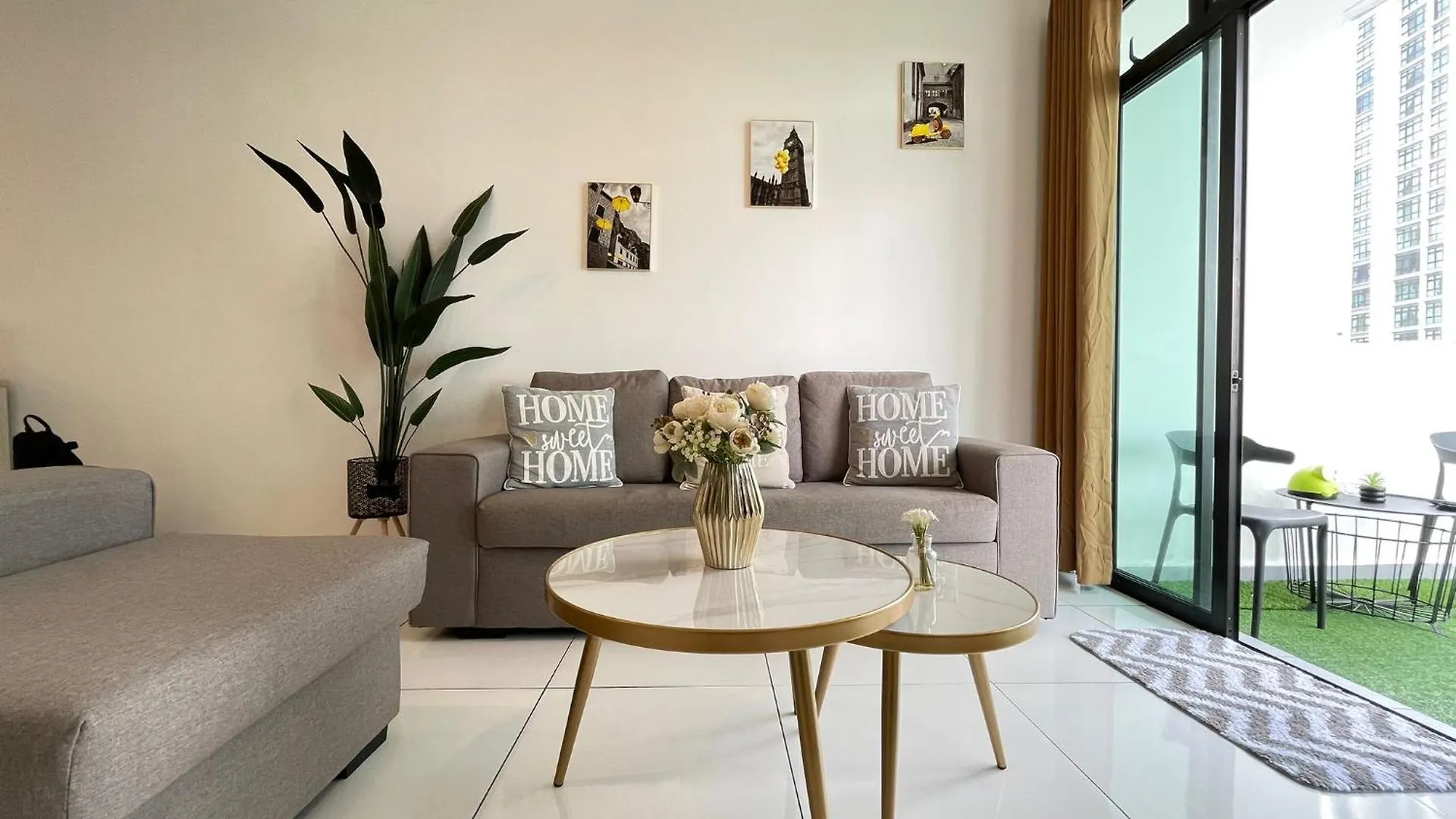 Apartment Platino 13 Pax, Mins Away From Paradigm & Legoland Johor Bahru